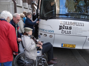 Met de bus naar Den Haag